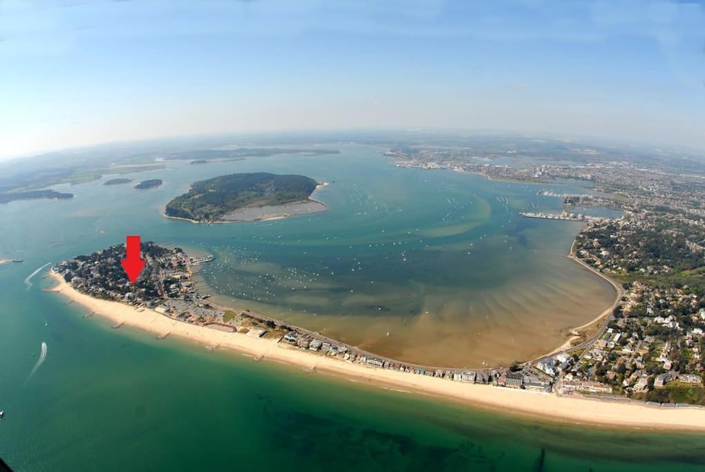 Apartment Superb Sandbanks Near And Bars With Free Parking