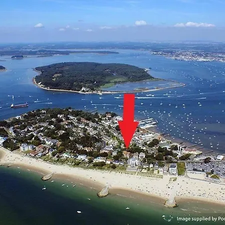 Superb Sandbanks Apartment Near Beach And Bars With Free Parking Poole Exterior photo