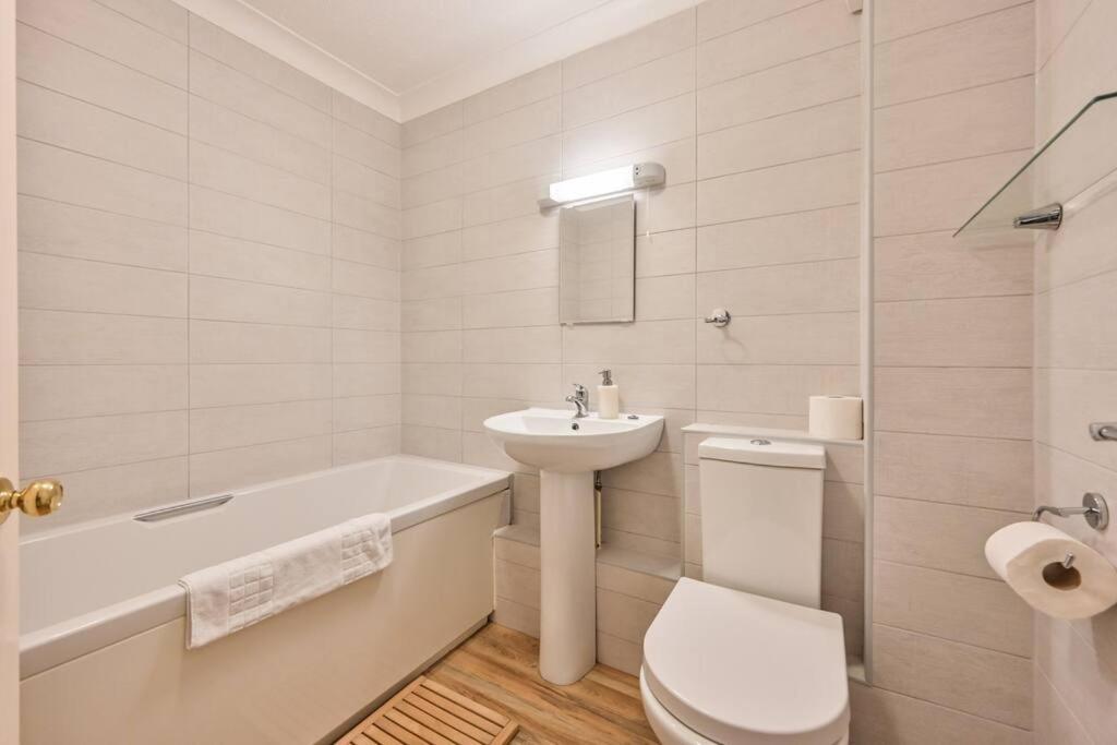 Apartment Superb Sandbanks Near And Bars With Free Parking