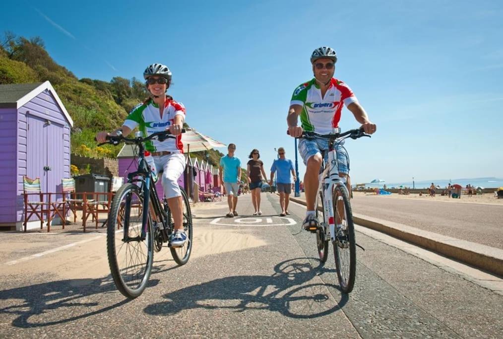 Superb Sandbanks Near And Bars With Free Parking Poole
